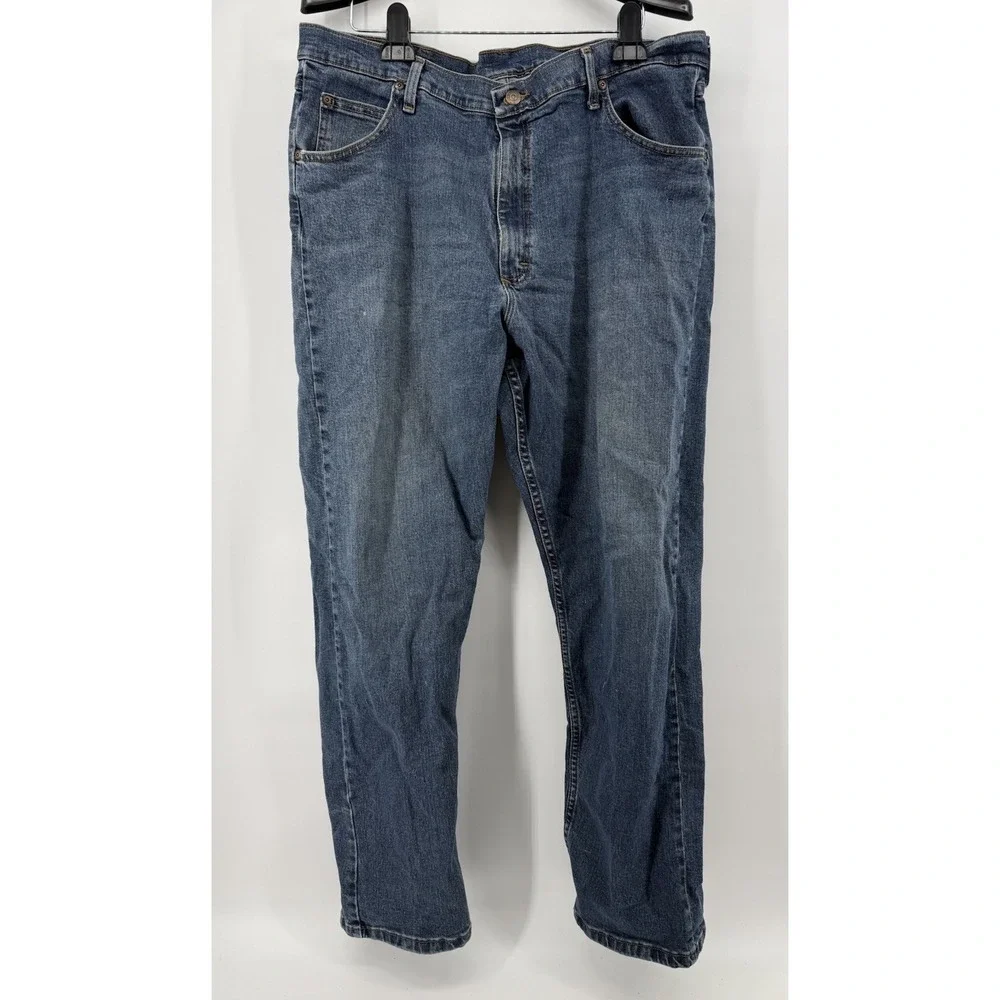 Wrangler Premium Quality Men's Blue Jeans Regular Fit Straight Mid Rise 40X32